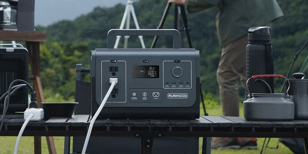 RUNHOOD Solar Generator Rallye 1200 Pro Portable Power Station with Replaceable Batteries